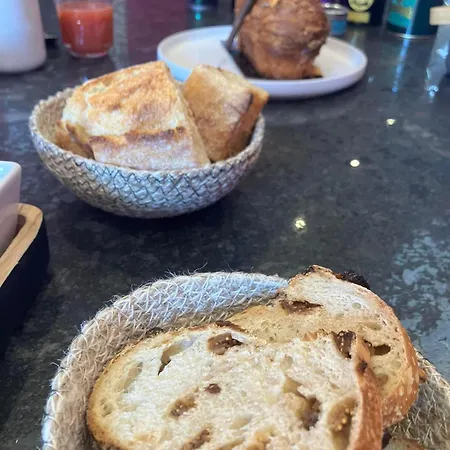 Histoire D'o - Les Piscines - D'hotes Bed & Breakfast Bezouce