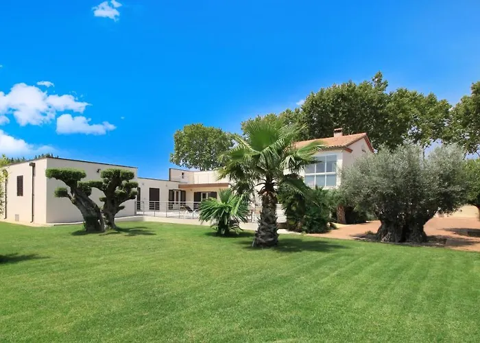 Histoire D'o - Les Piscines - D'hotes Bed & Breakfast 4*